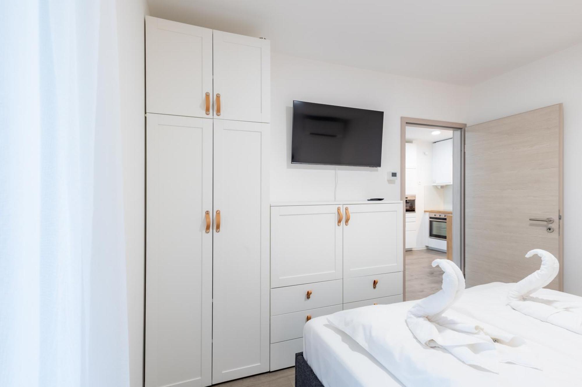 Casa Romana Apartmanok Siofok By Bltn Eksteriør bilde