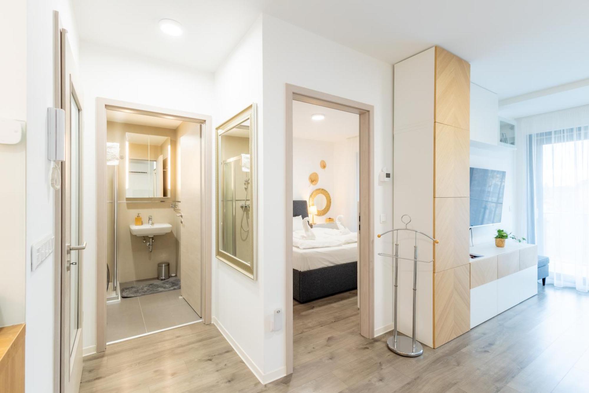 Casa Romana Apartmanok Siofok By Bltn Eksteriør bilde