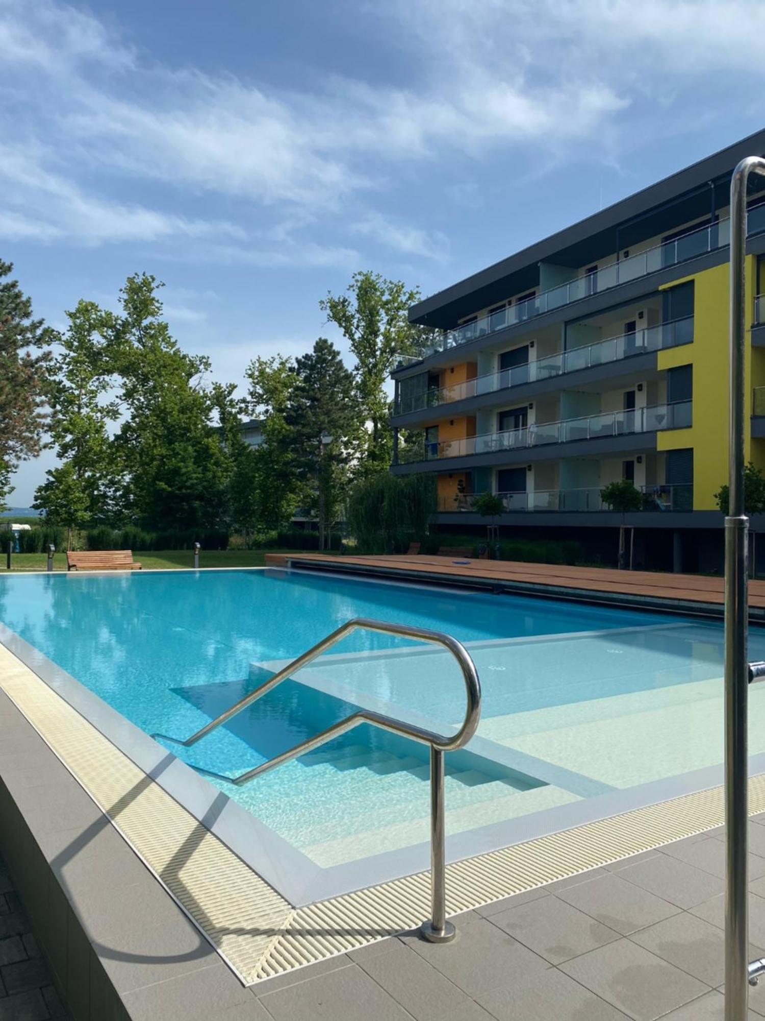 Casa Romana Apartmanok Siofok By Bltn Eksteriør bilde